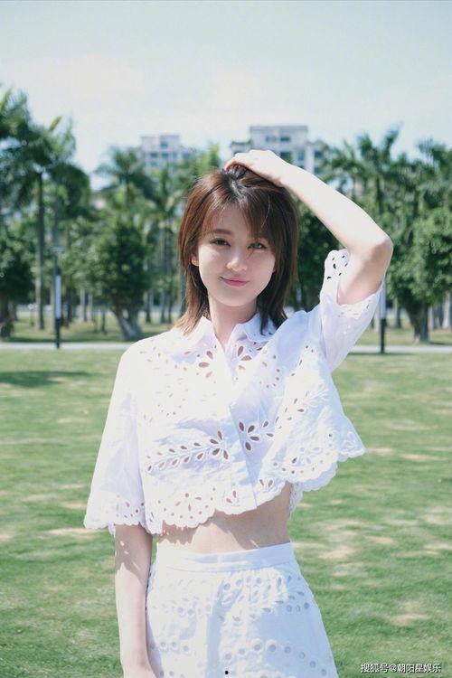 娱乐吃瓜酱嘘轻点,嘘，轻点，揭秘娱乐圈那些不为人知的秘密